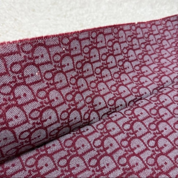 Christian Dior 100% Meringwool scarf - Picture 17 of 17